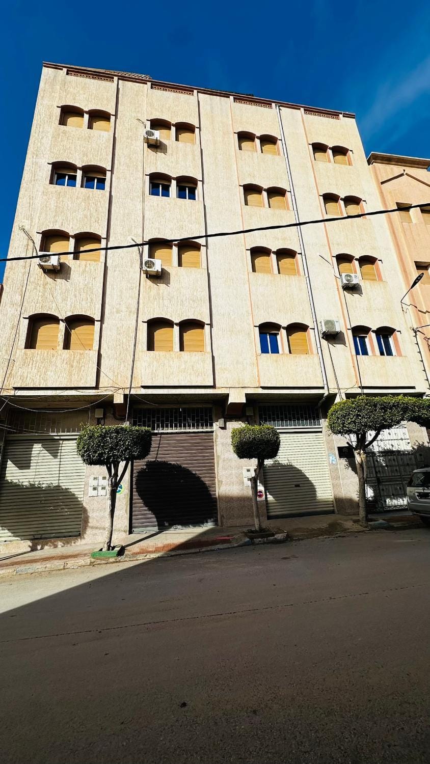 KARAZ Homestay Grand appartement avec rooftop Apartment in Morocco