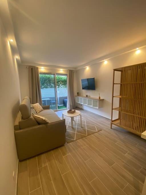 Appartement neuf Pointe Croisette, 50 m de la mer Apartment in Cannes