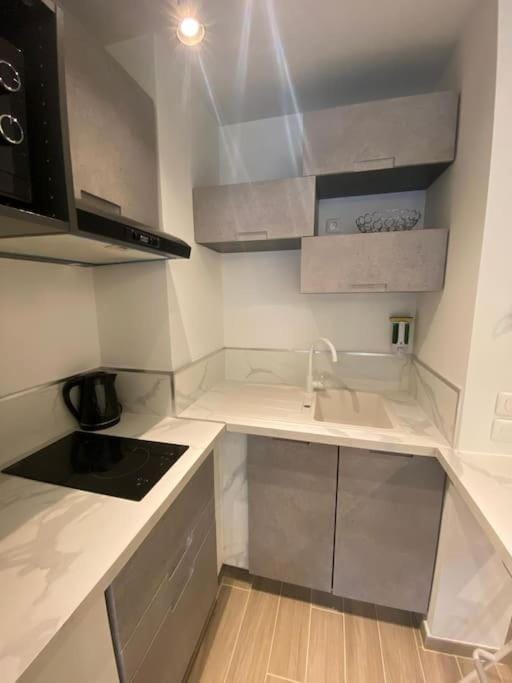 Kitchen or kitchenette, stove