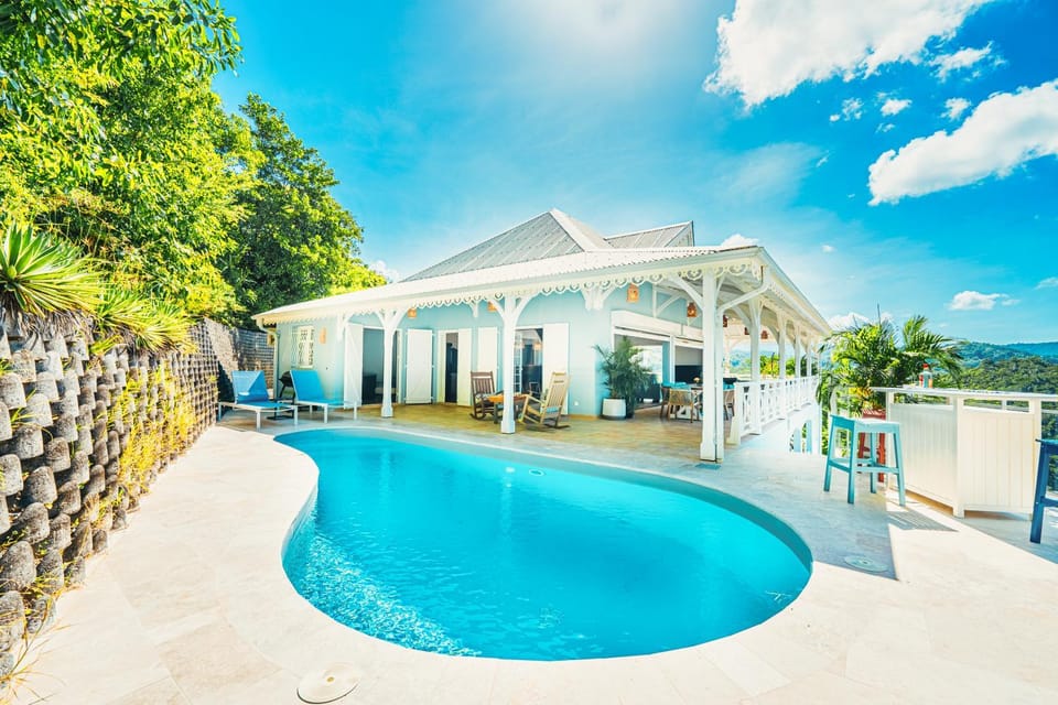 Patio, Balcony/Terrace, Pool view, Swimming pool, sunbed