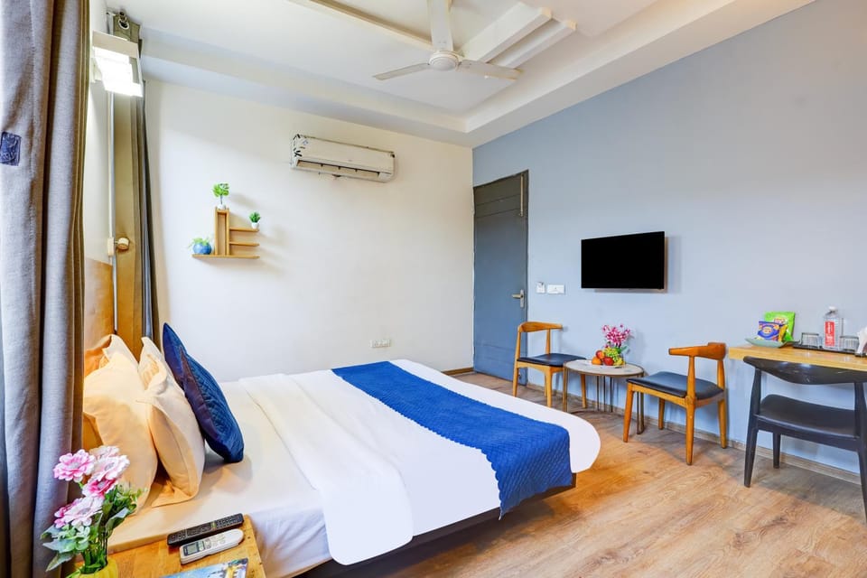 Bed, TV and multimedia, Photo of the whole room, Bedroom, air conditioner