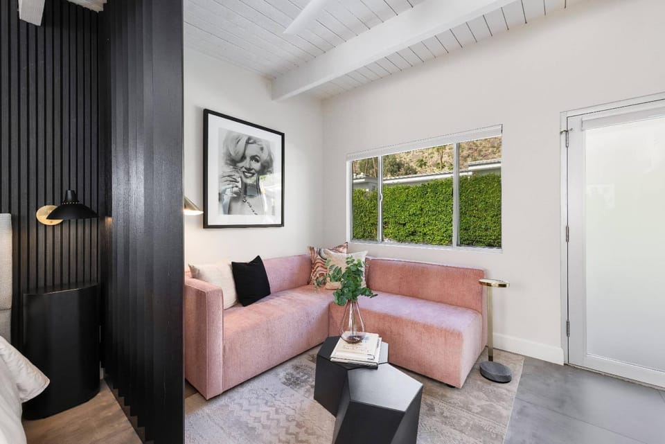 Living room, Seating area, Mountain view