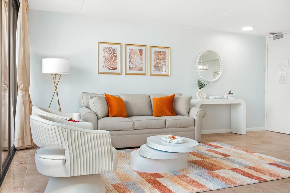 Living room, Seating area