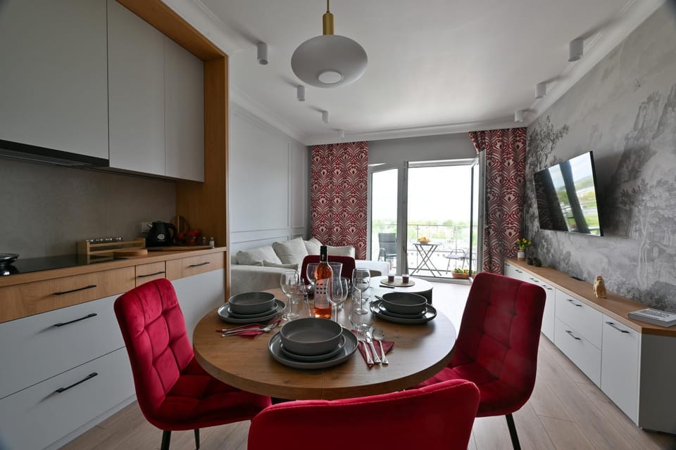 Living room, Dining area