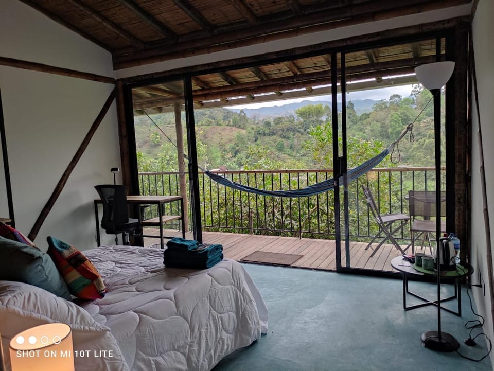 Natural landscape, View (from property/room), Balcony/Terrace, Photo of the whole room, Bedroom