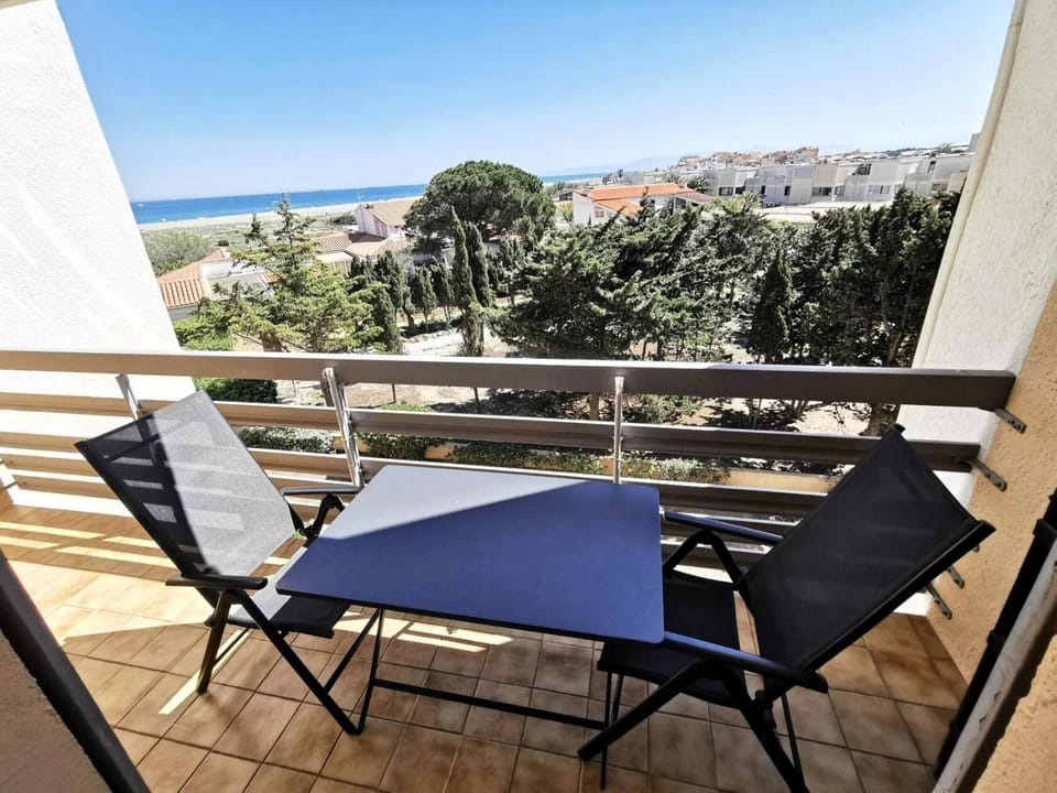 Résidence Le Carlton - Appartement deux pièces cabine 4 couchages à Port Leucate. Réf: 2CAR_331AC MAE-2271 Cabin in Leucate