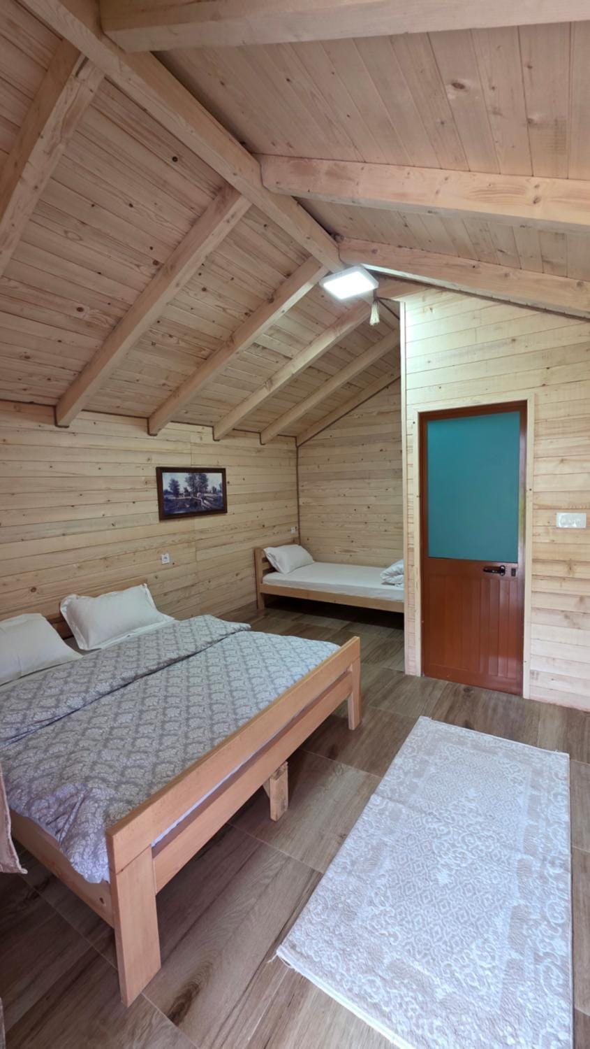 Ekoo katun Jezerca Chalet in Montenegro