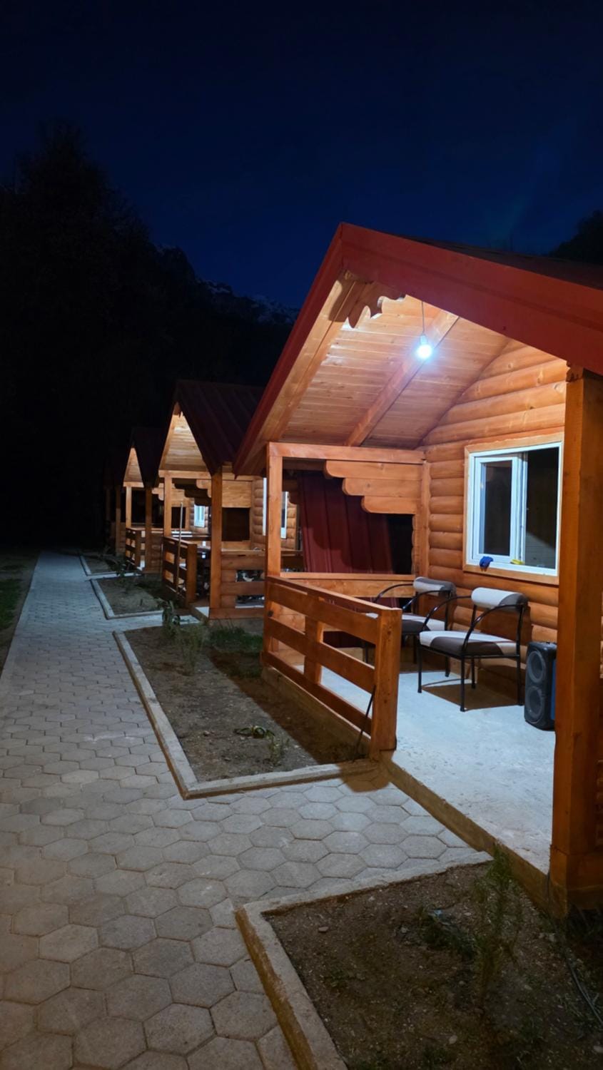 Ekoo katun Jezerca Chalet in Montenegro