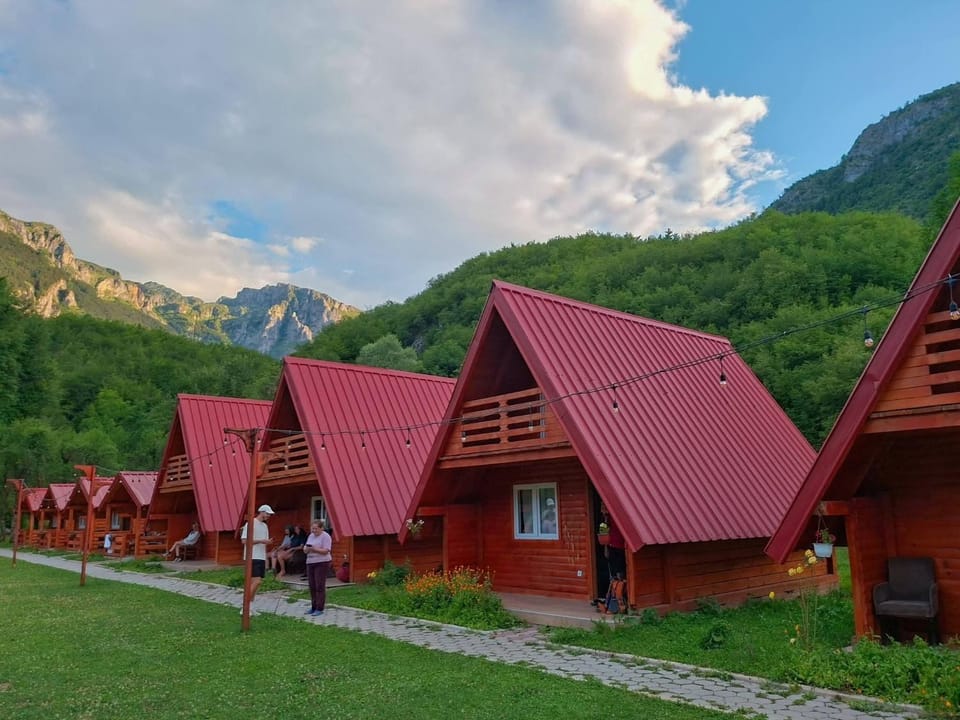 Ekoo katun Jezerca Chalet in Montenegro
