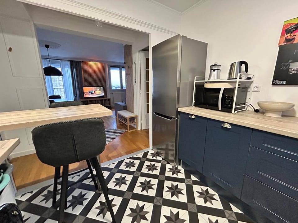 Bel Appartement familial classé proche tram place de Strasbourg accès centre ville, plages Apartment in Brest
