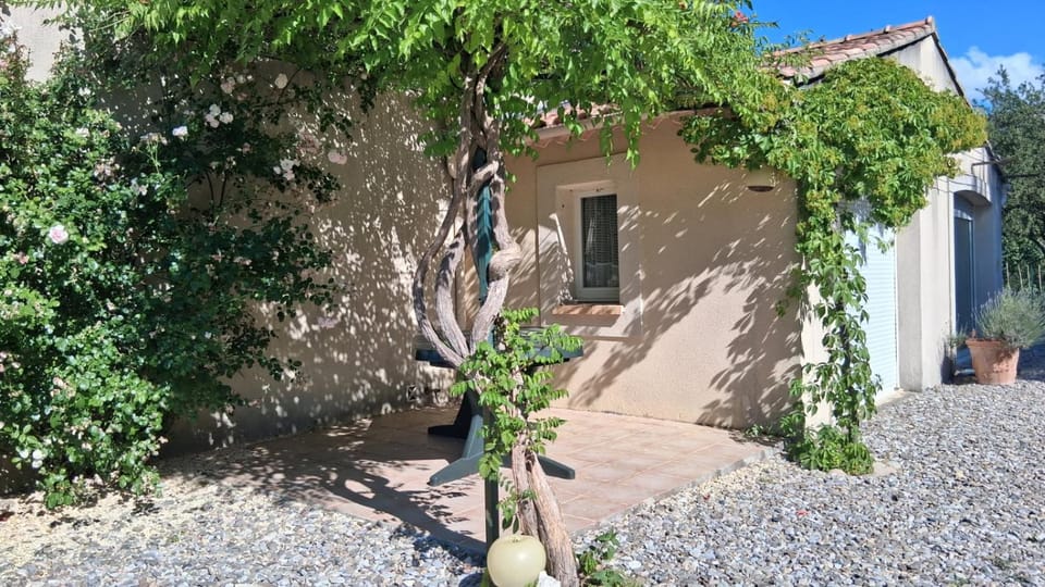 Appartement au pied du Luberon Apartment in Mallemort