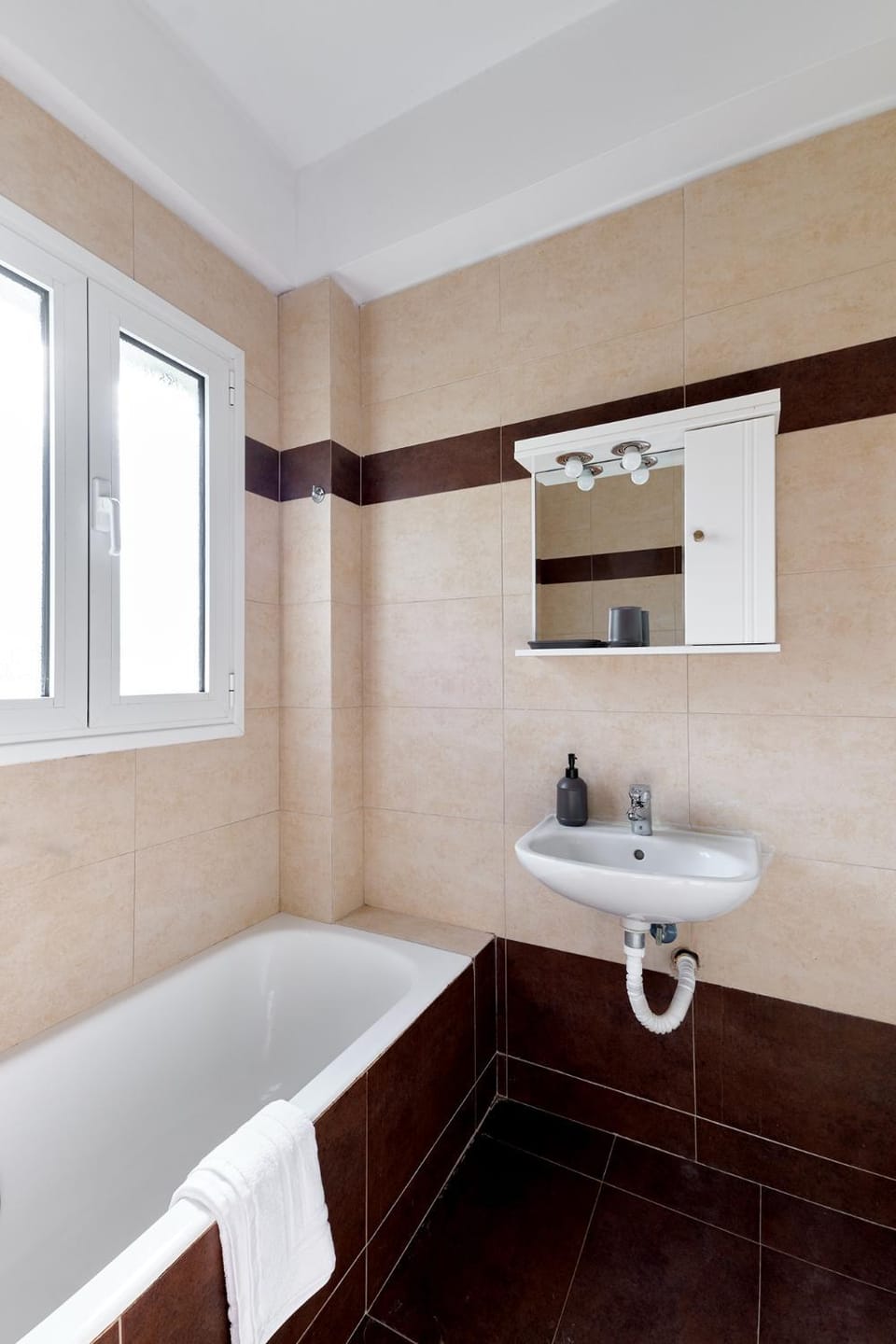 Bathroom, Bath