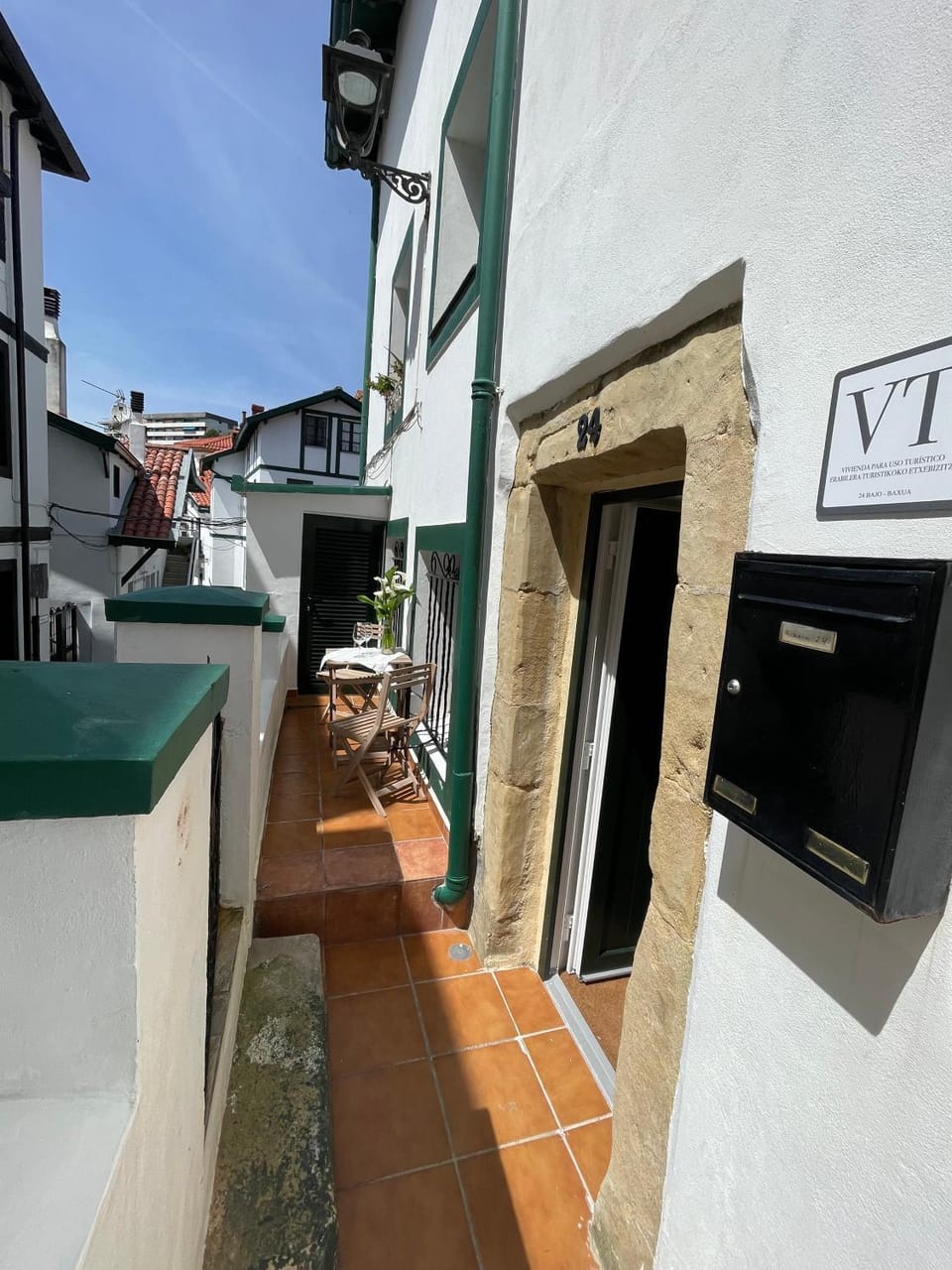 Property building, Balcony/Terrace