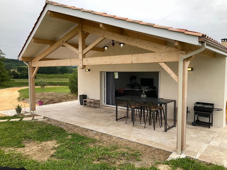 Vacances pleine campagne au pays des châteaux et bastides House in Nouvelle-Aquitaine