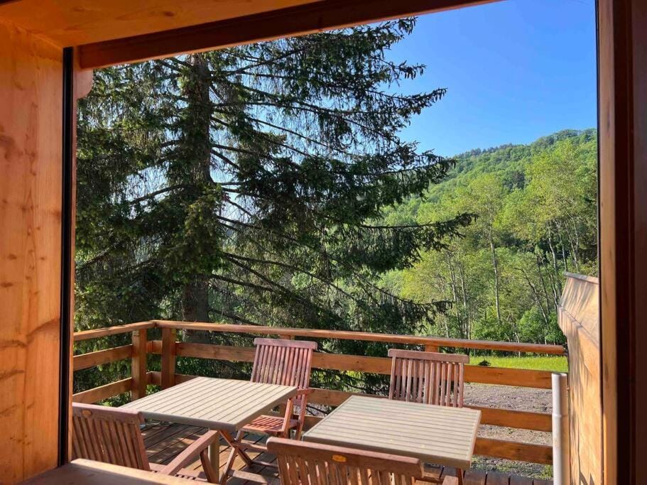 Le Chalet Lovecy - Vue sur les montagnes 4/5 pers Chalet in Haute-Savoie
