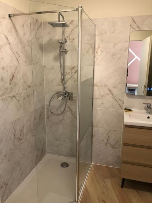 Shower, Bathroom
