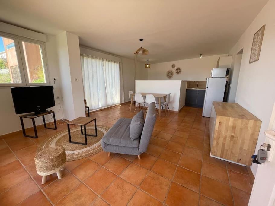 Maisonnette calme vue collines House in Marseille