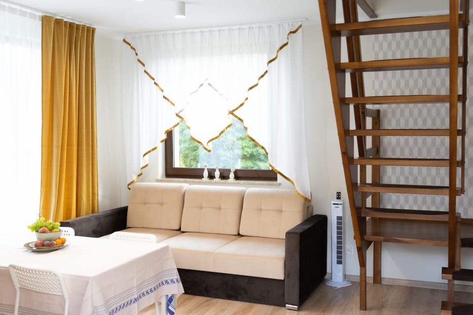 Living room, Photo of the whole room