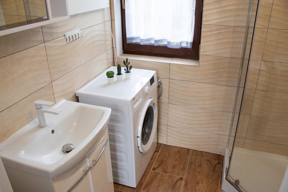 Bathroom, washing machine