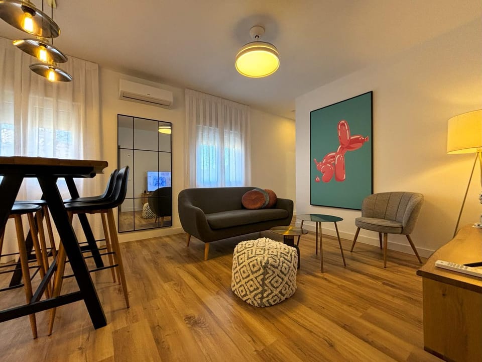 TV and multimedia, Living room, Dining area