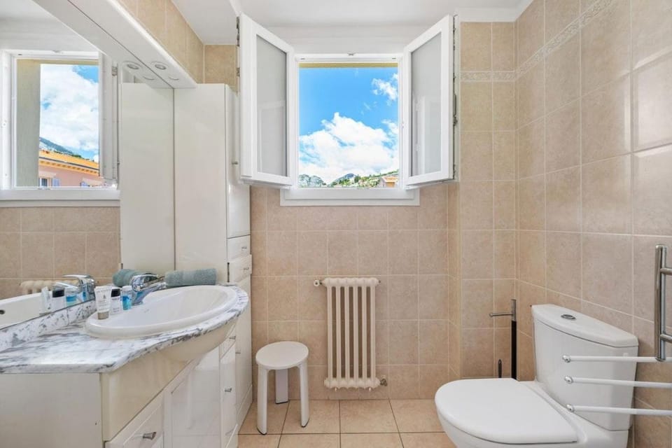 LE FELIX FAURE Hyper centre terrasse proche Mer Apartment in Menton
