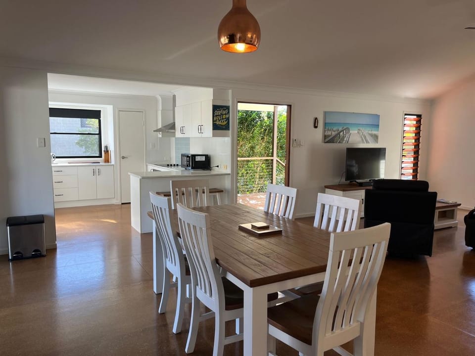 14 Manooka Drive - Rainbow Beach Pets Welcome. Fully fenced House in Rainbow Beach