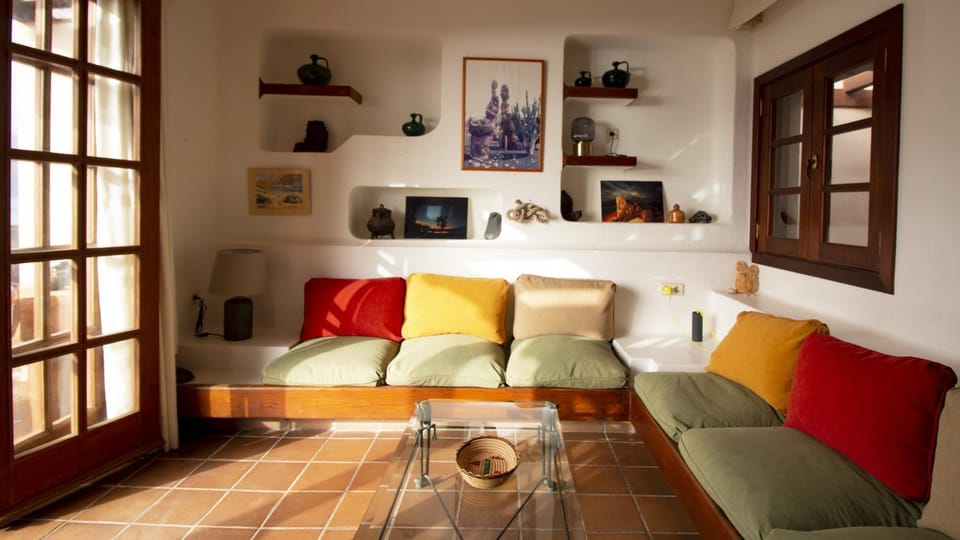 Communal lounge/ TV room, Living room