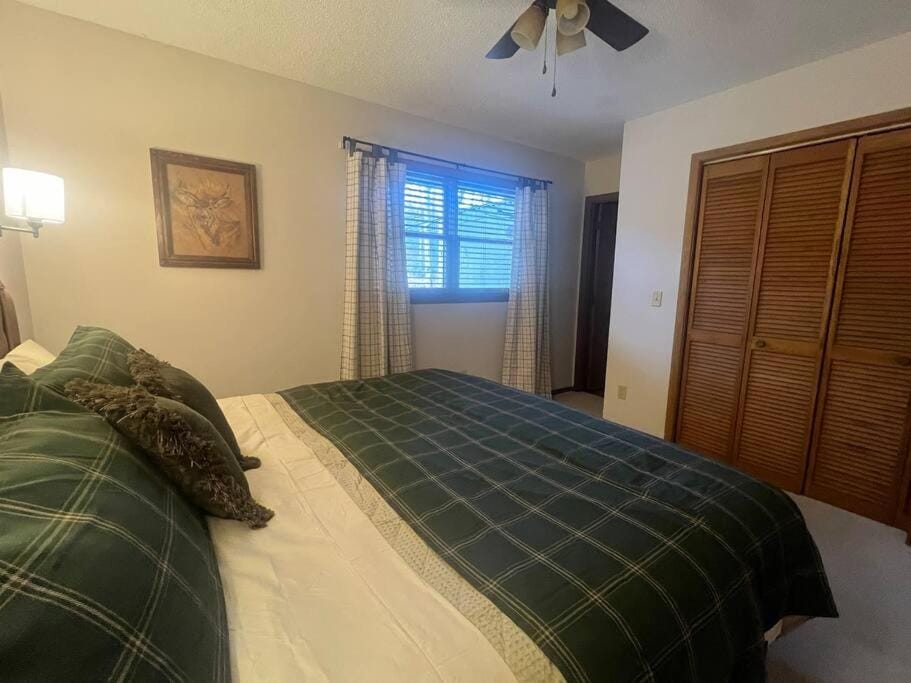 Crescent Ridge gated golf with fast wifi and fireplace House in Tennessee