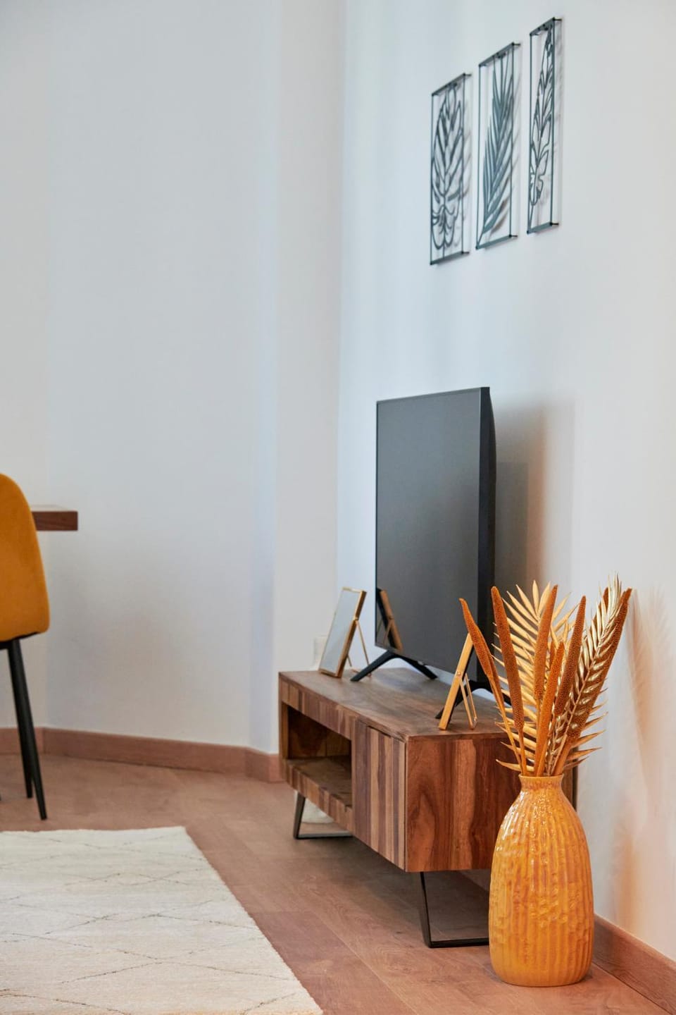 Communal lounge/ TV room, TV and multimedia, Living room