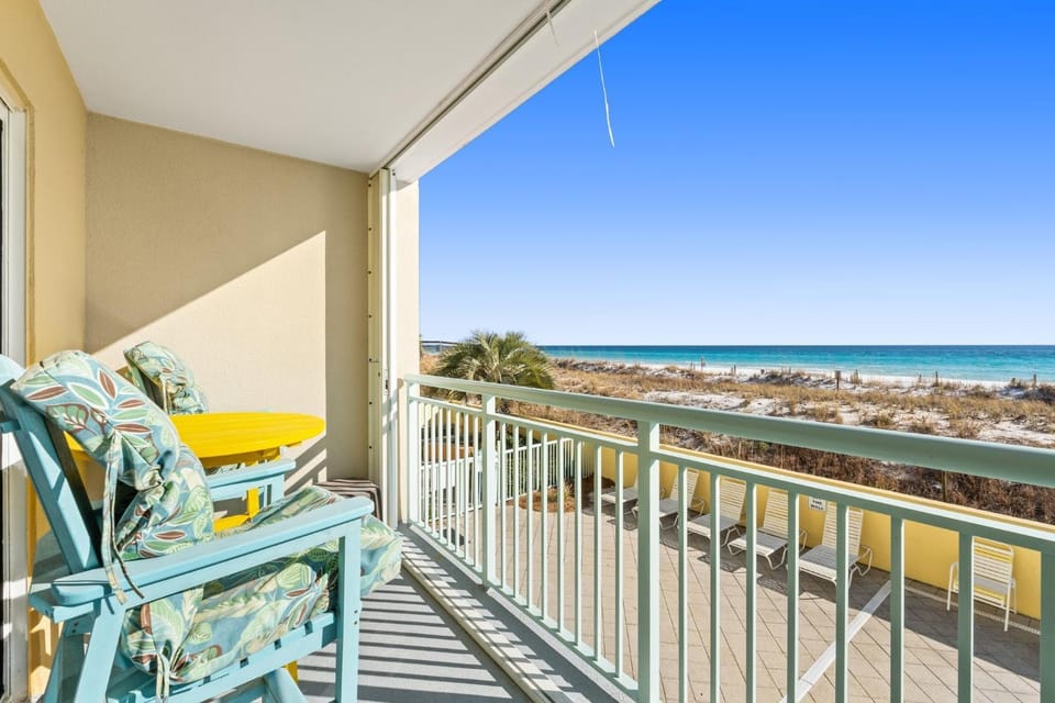 View (from property/room), Balcony/Terrace