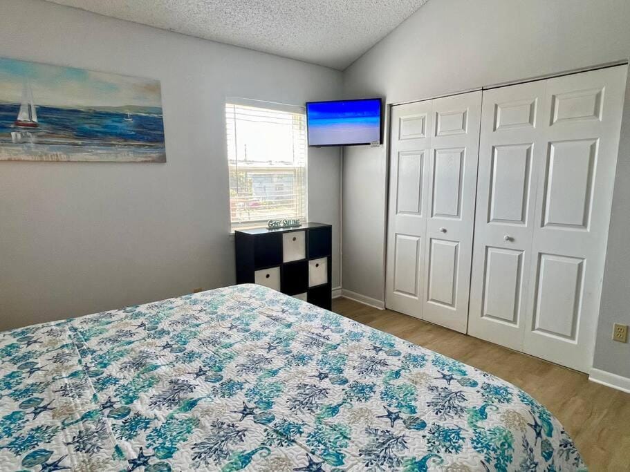 Commodore's Landing 203 - Gone Sailing, Free Activities Included! Apartment in Okaloosa Island