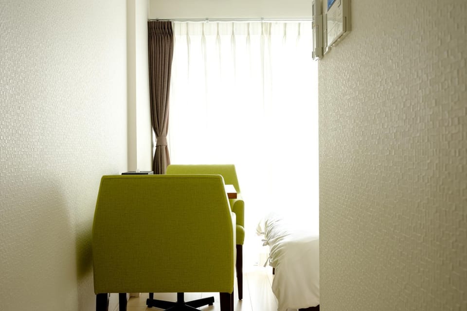 Photo of the whole room, Seating area, Dining area