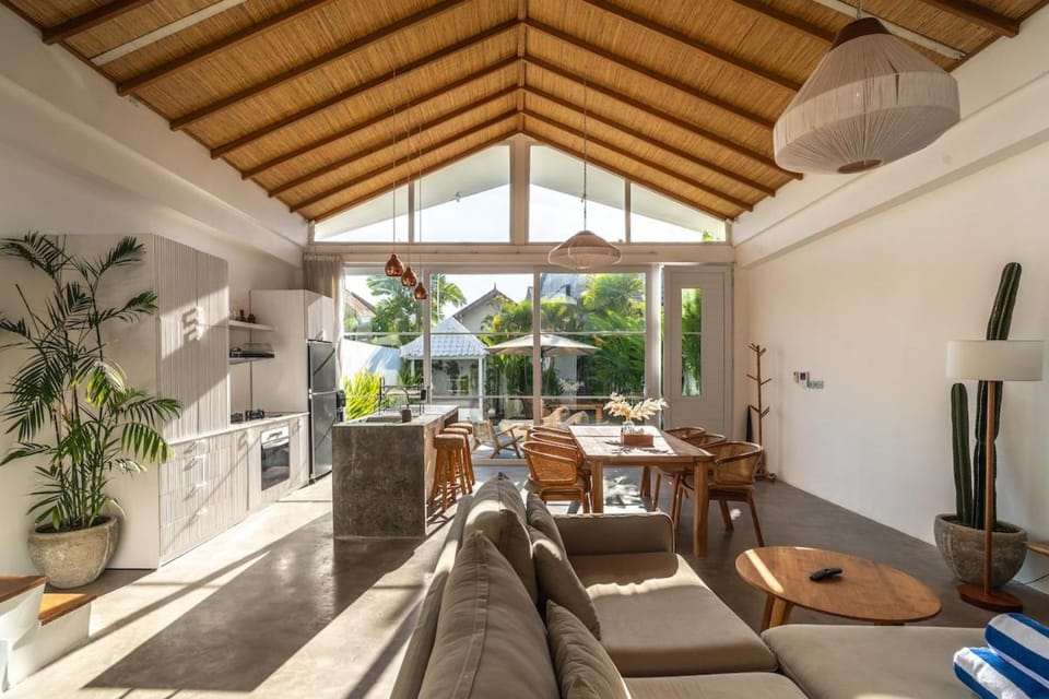 Sea Breeze Retreat Modern 3BR Villas in Canggu Villa in North Kuta