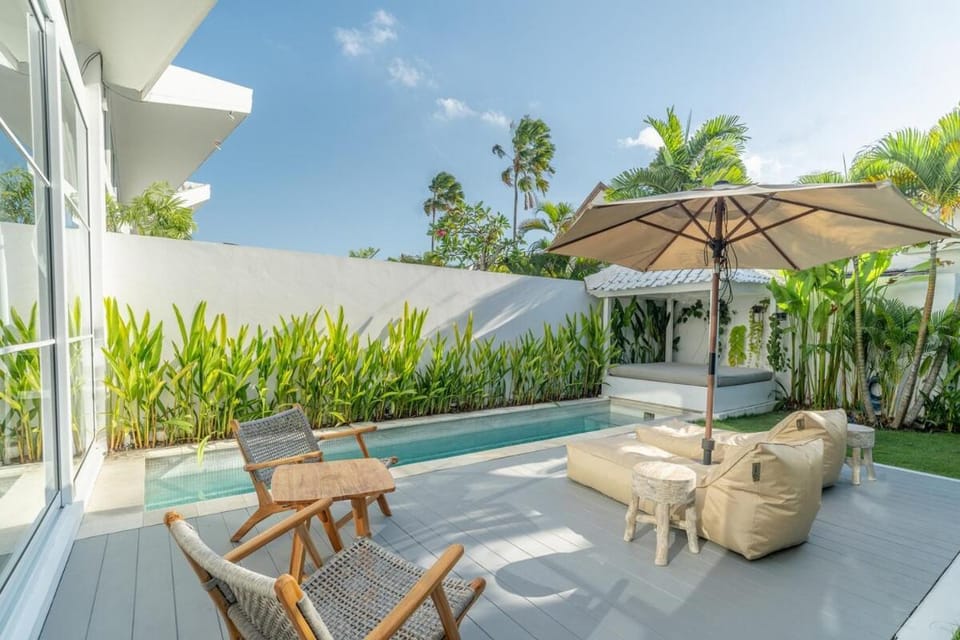 Sea Breeze Retreat Modern 3BR Villas in Canggu Villa in North Kuta