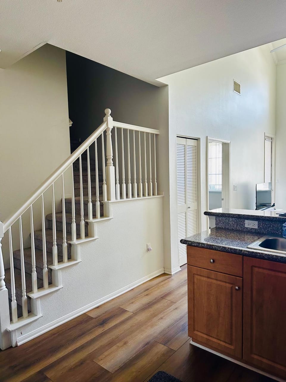 Spacious,2Queen beds, free parking, pool&gym and central location Apartment in Marina del Rey