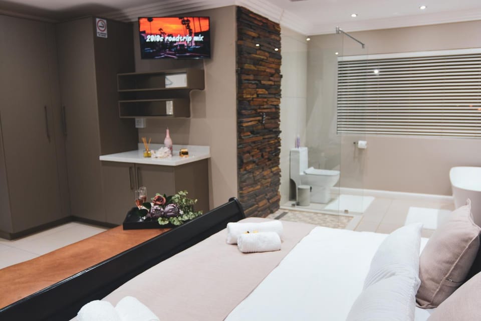 Palmera Guest House Bed and Breakfast in Gauteng