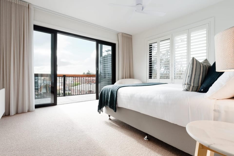 Three-Story Haven City Views & Near Gorge House in Launceston