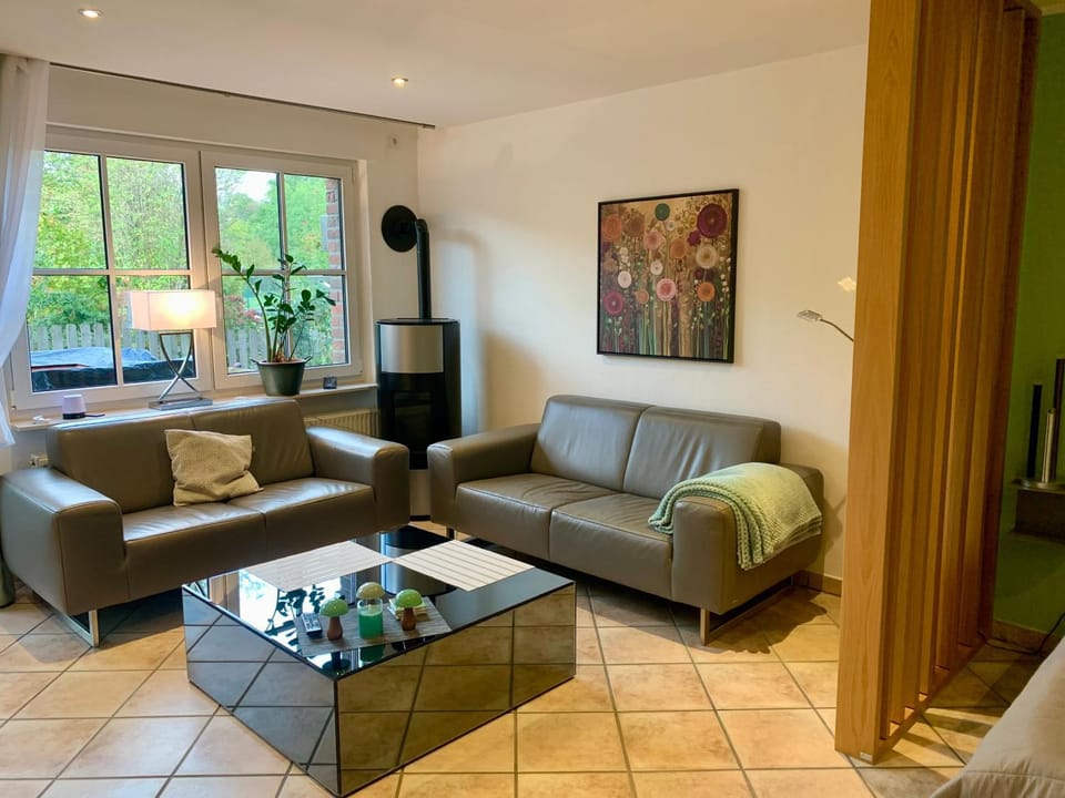 Living room, fireplace
