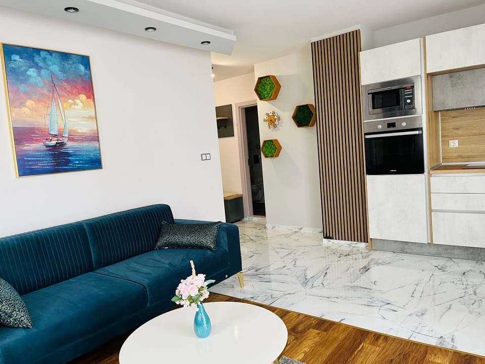 Kitchen or kitchenette, Living room, Seating area, Dining area, oven, pet friendly, stove