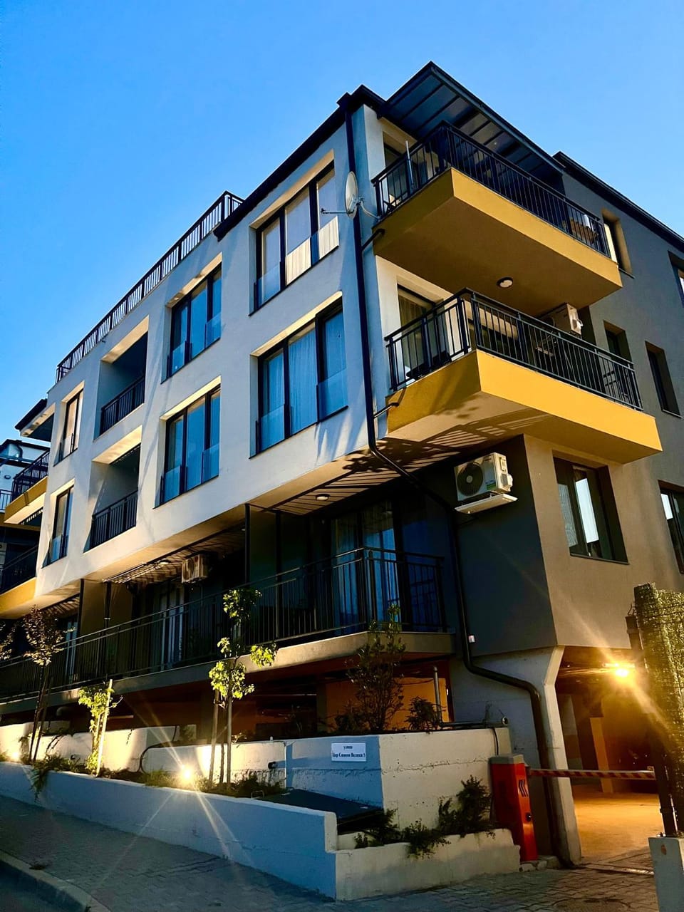 Property building, Day