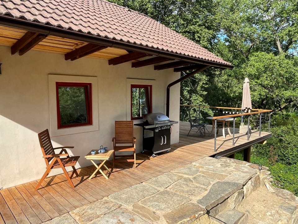 BBQ facilities, View (from property/room), Balcony/Terrace
