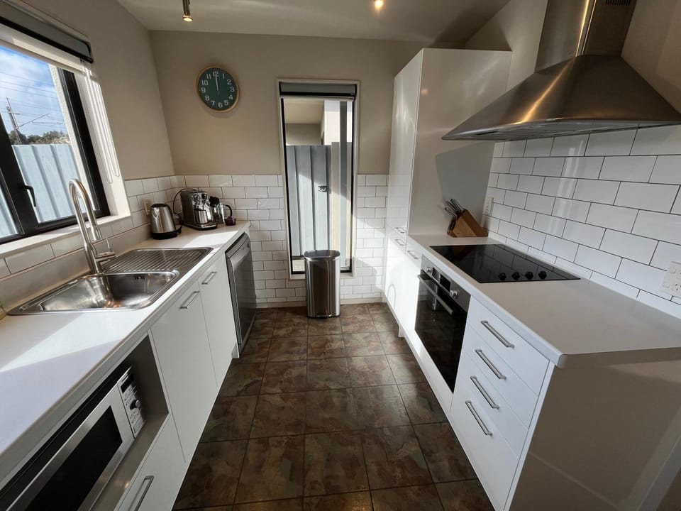 Spa, mountain views & a gas fireplace Chalet in Ohakune