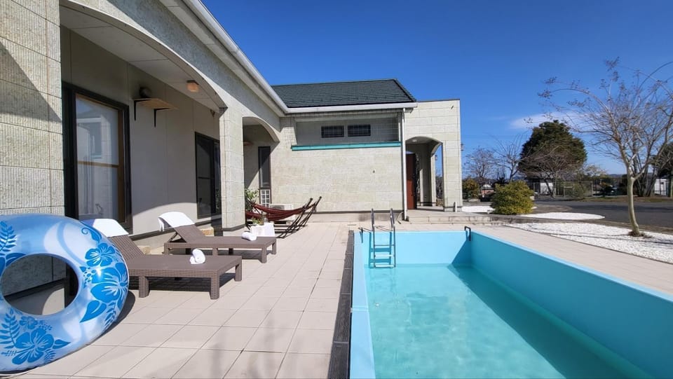 Pool view, Swimming pool