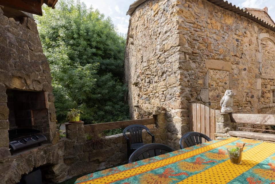 Patio, BBQ facilities, Balcony/Terrace