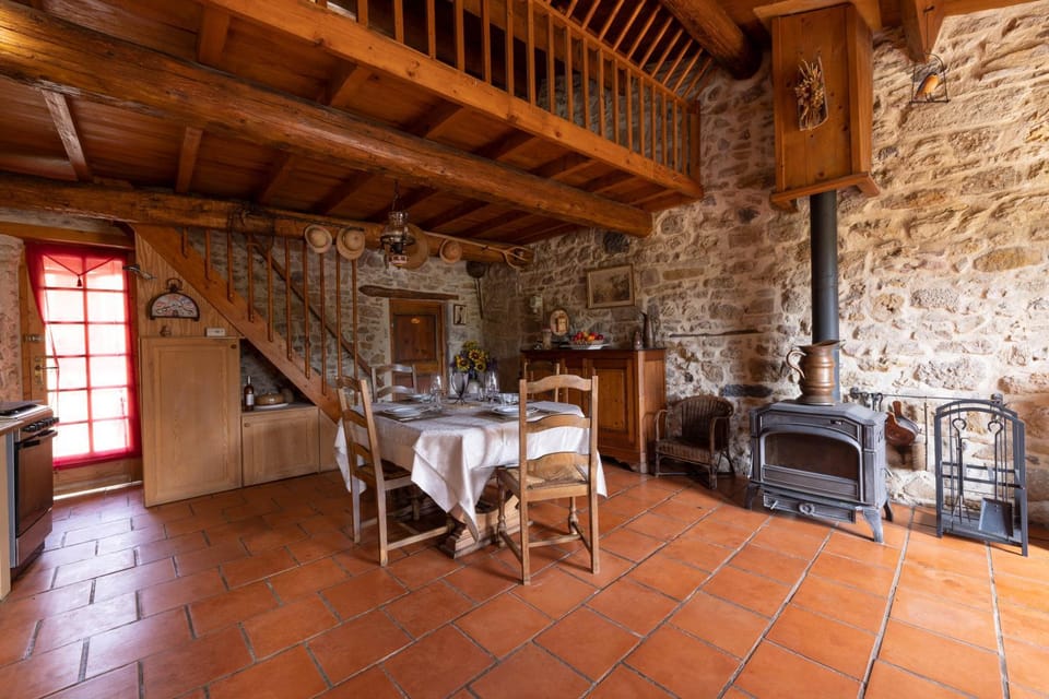 fireplace, stove, air conditioner