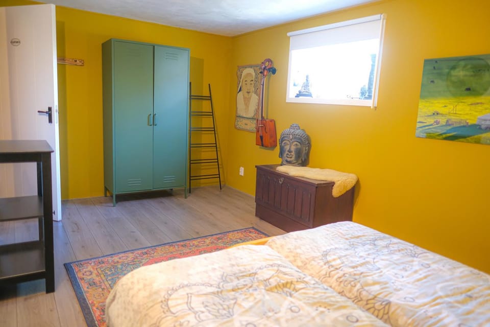 Bed, Bedroom
