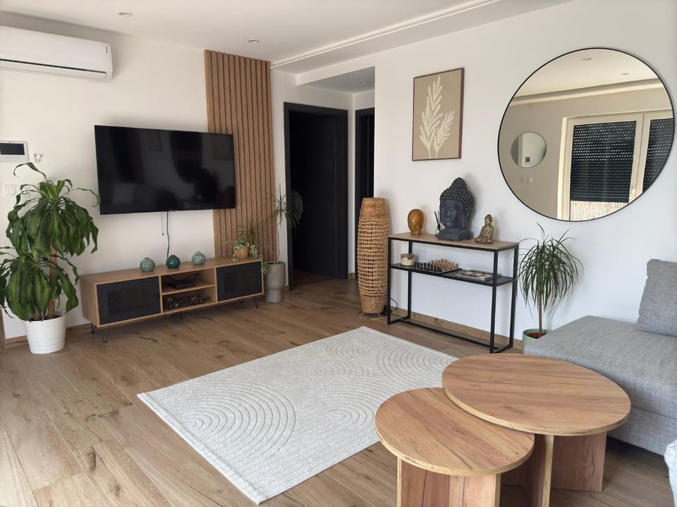 Zen&spa appartement avec jacuzzi et sauna privatif Apartment in Grand Est