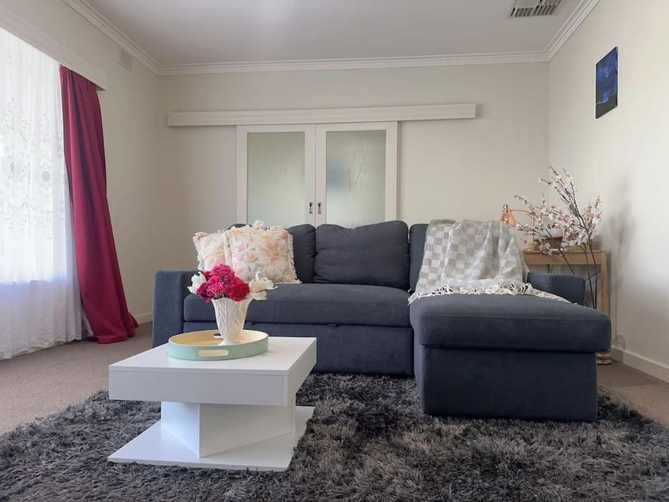 The Hidden Gem Exquisite 3BR Retreat in Berri House in South Australia