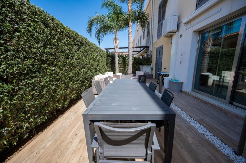 Patio, View (from property/room), Balcony/Terrace, Dining area