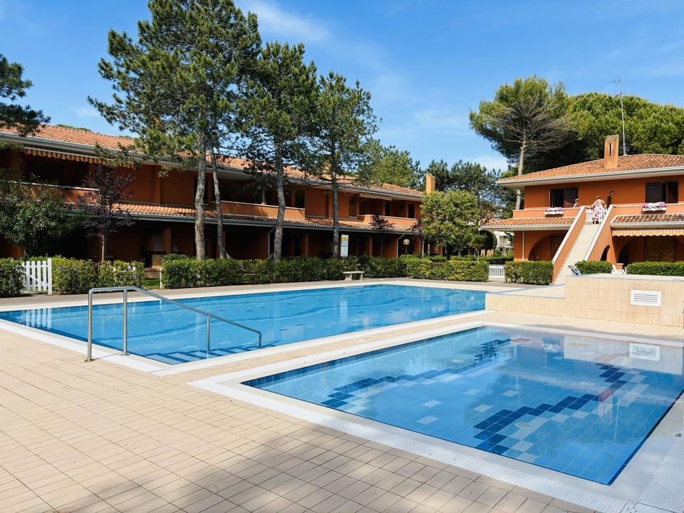 Day, Pool view, Swimming pool